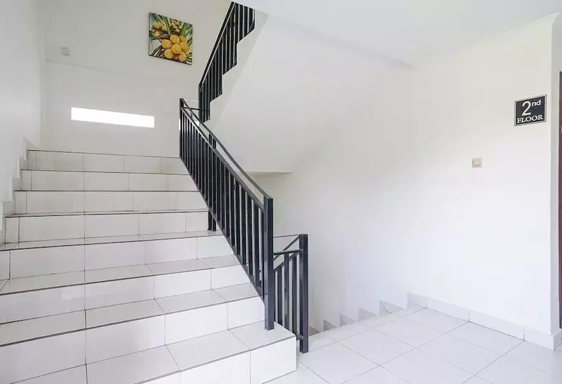 בית מלון כפרי Gana Inn Legian