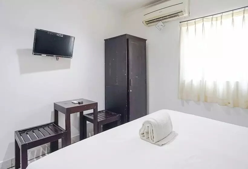 בית מלון כפרי Gana Inn Legian