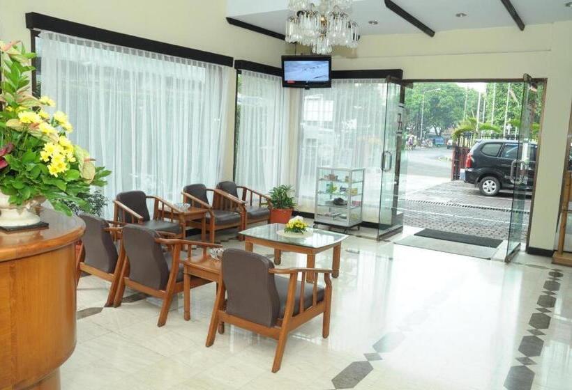 בית מלון כפרי Kenangan