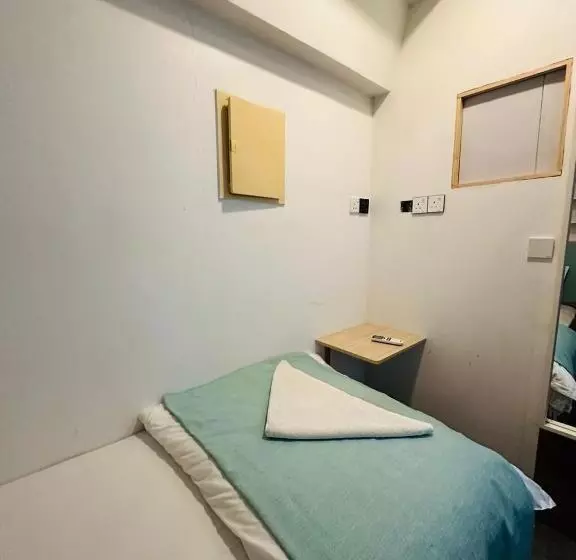 پانسیون Maamadi Boutique