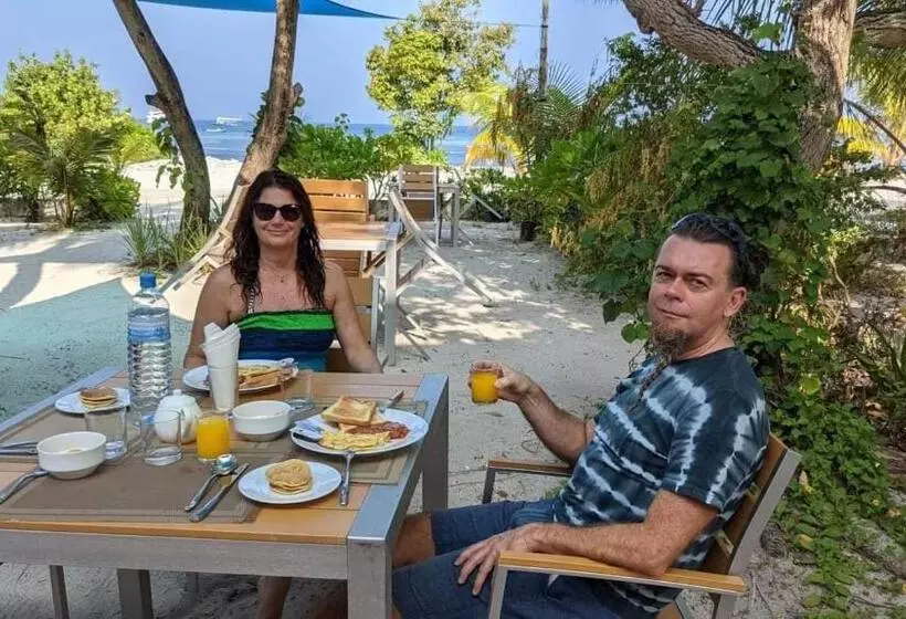 پانسیون Maamadi Boutique