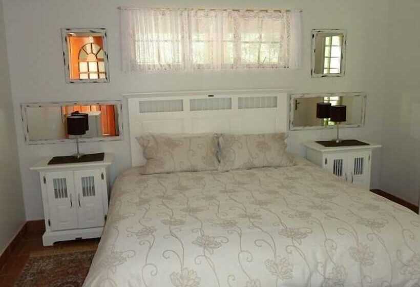 بنسيون Rose Petals Guest House