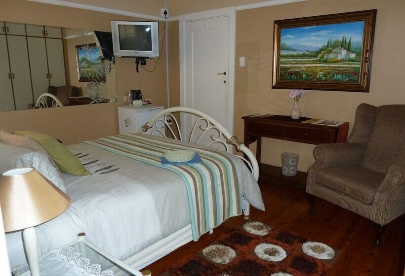 بنسيون Rose Petals Guest House