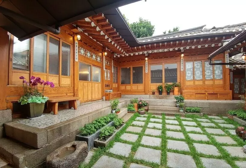 ペンション Sophia Hanok Guesthouse