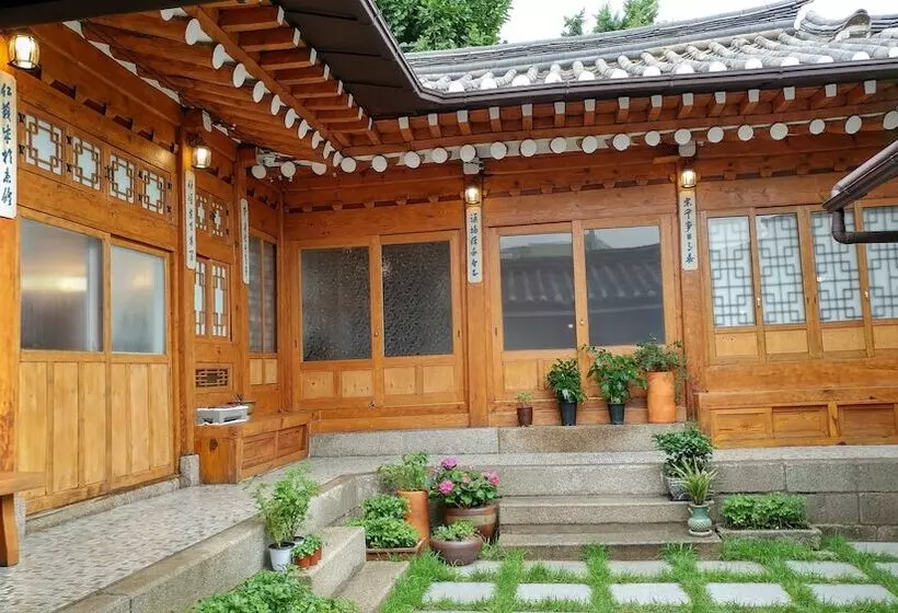 ペンション Sophia Hanok Guesthouse