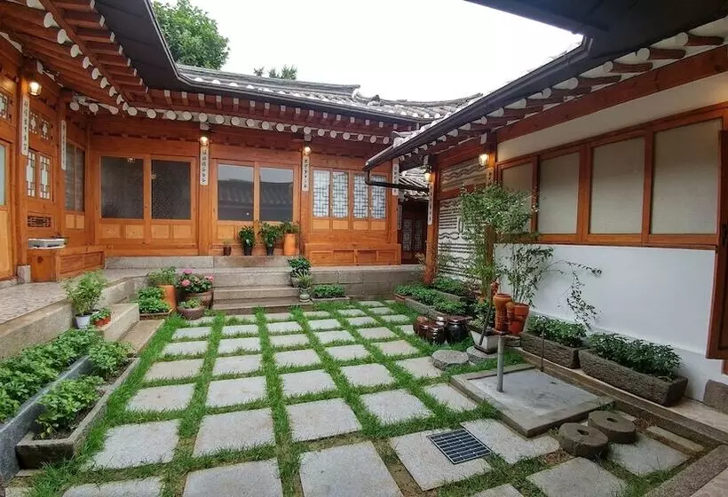 ペンション Sophia Hanok Guesthouse