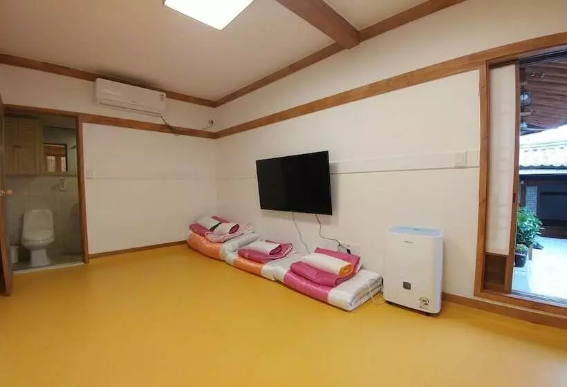 ペンション Sophia Hanok Guesthouse