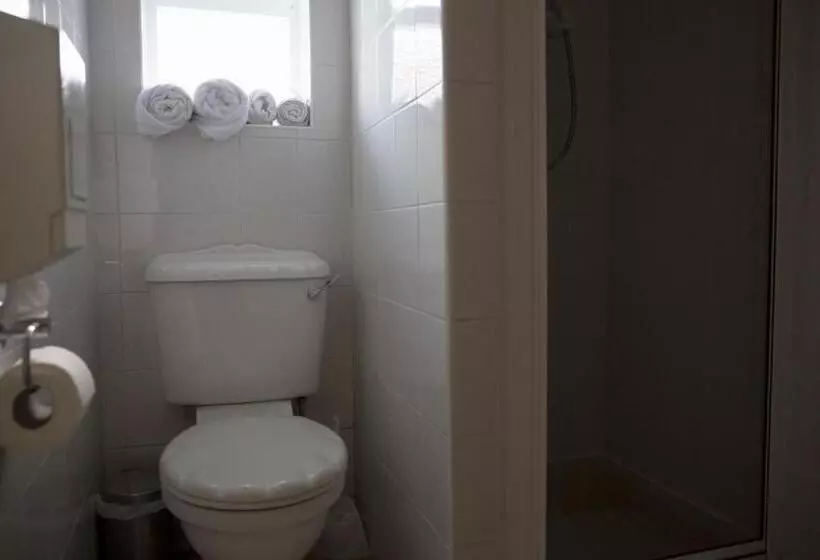 פנסיון Villa Marina