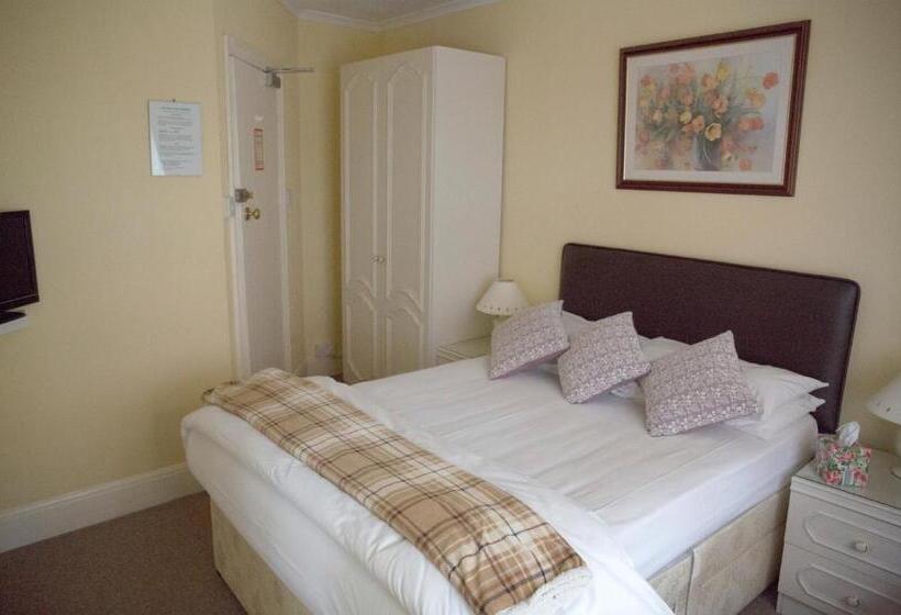 פנסיון Villa Marina