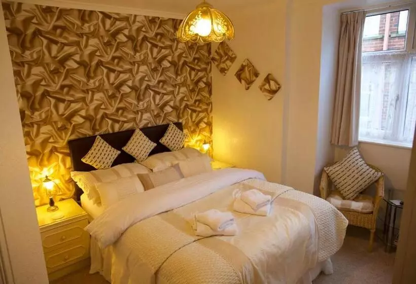 פנסיון Villa Marina