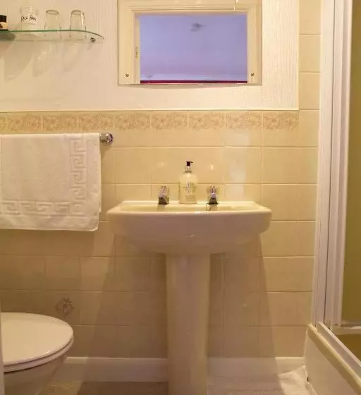 פנסיון Villa Marina