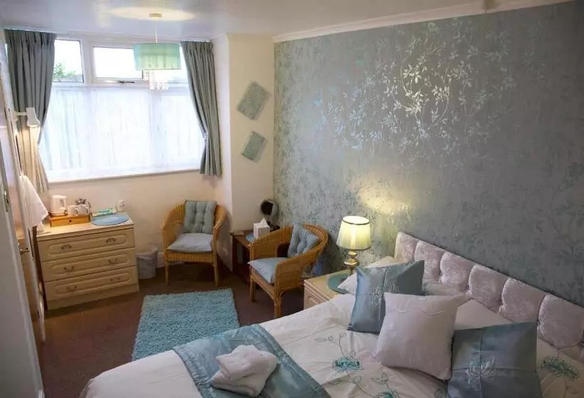 פנסיון Villa Marina