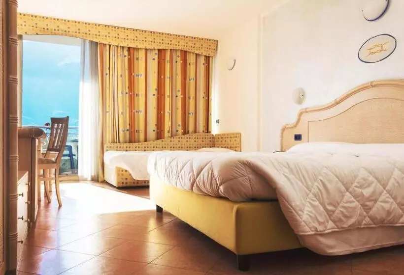 Surf Hotel Pier Montagnoli Group