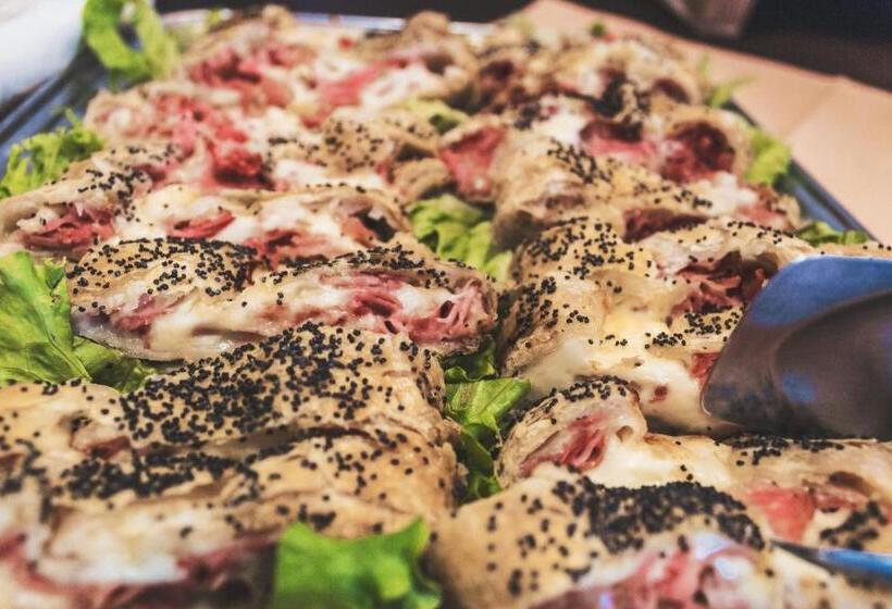 Surf Hotel Pier   Montagnoli Group