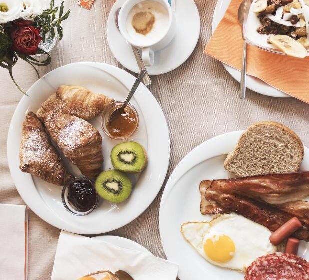 Surf Hotel Pier   Montagnoli Group