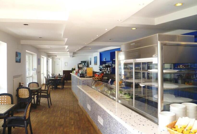 Surf Hotel Pier   Montagnoli Group