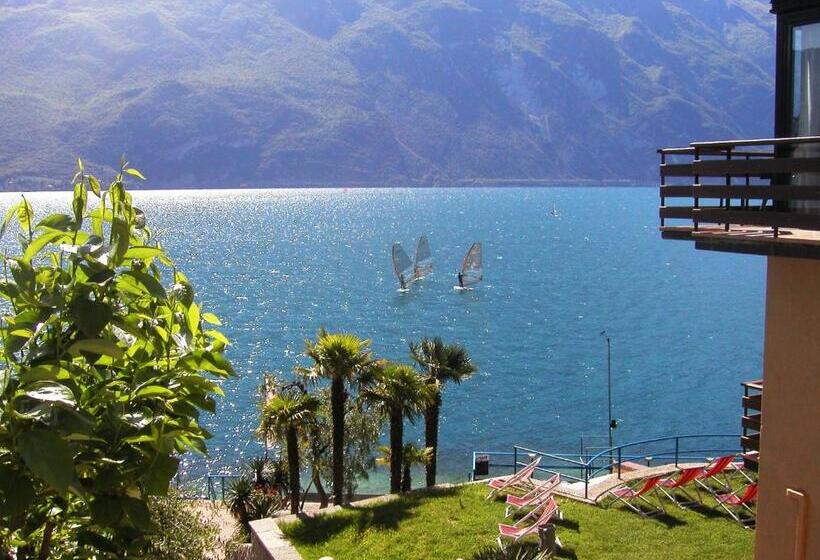 Surf Hotel Pier   Montagnoli Group