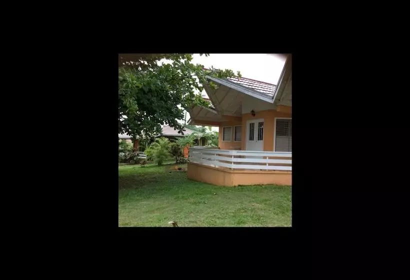 The Sun & Rain Cottage