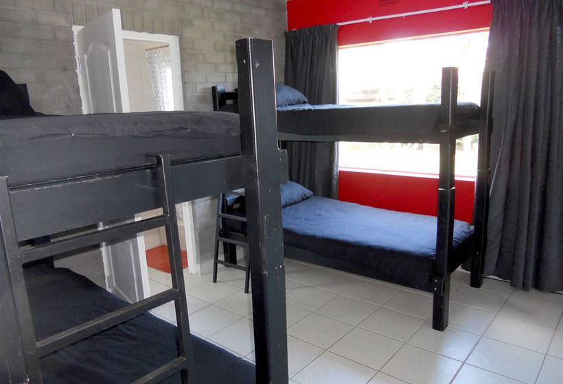 旅馆 Hard Rock Backpackers