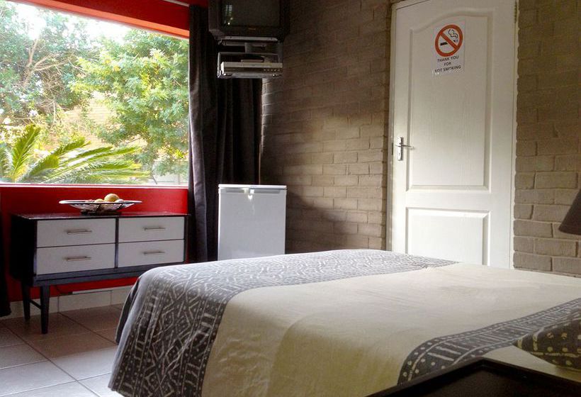 旅馆 Hard Rock Backpackers