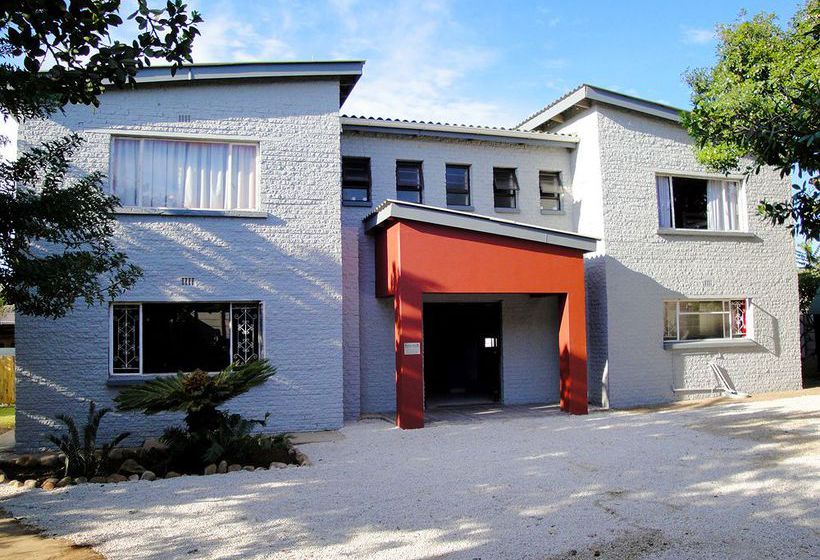 旅馆 Hard Rock Backpackers