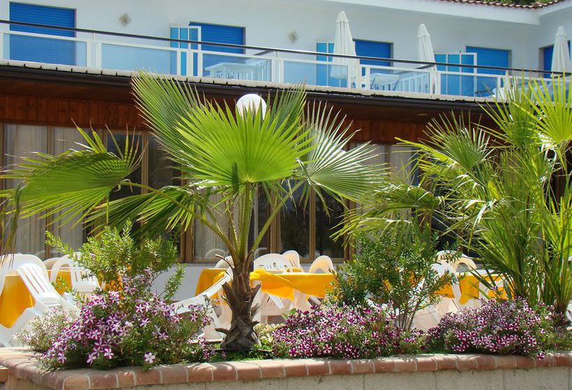 בית מלון כפרי Baia Del Sole