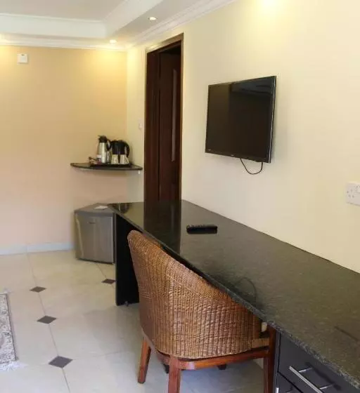 هتل Casa Mia Lodge & Restaurant