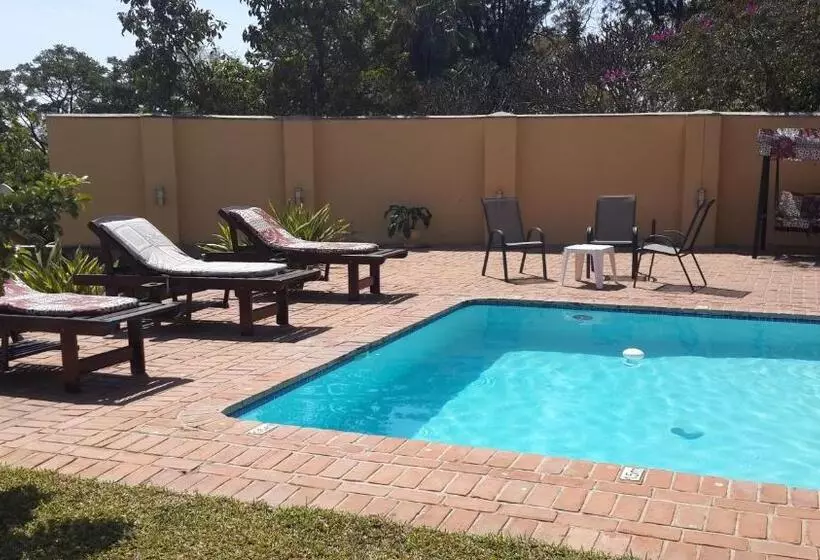 هتل Casa Mia Lodge & Restaurant