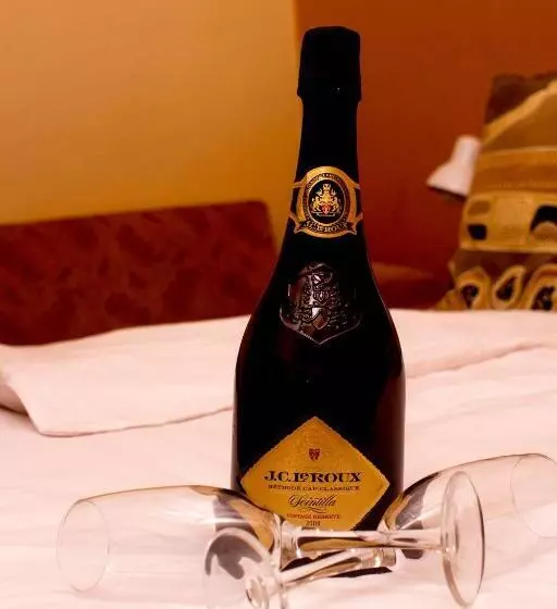 هتل Casa Mia Lodge & Restaurant