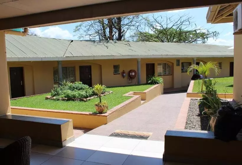 هتل Casa Mia Lodge & Restaurant