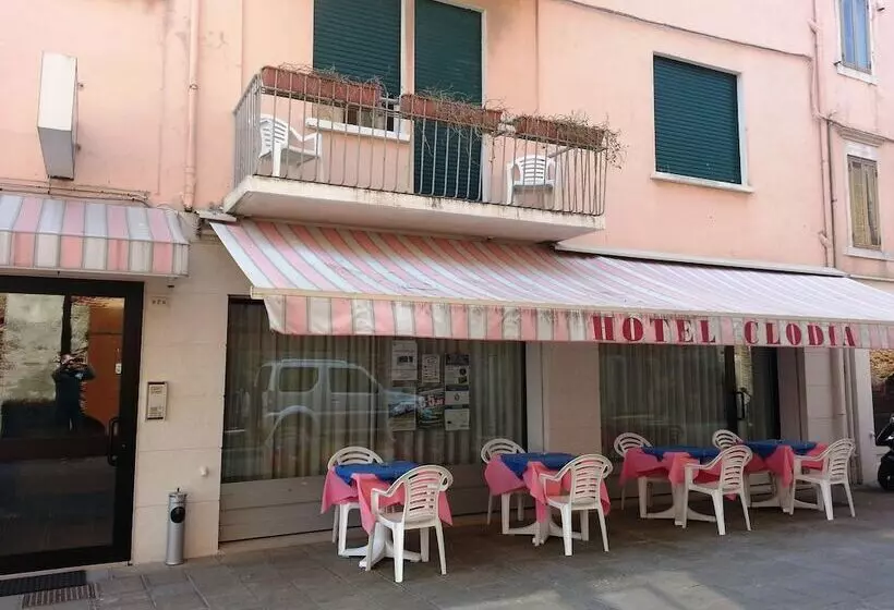 هتل Clodia