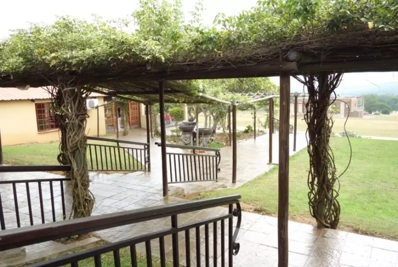 호텔 Destiny Lodge White River