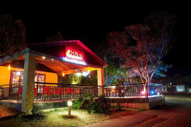 호텔 Destiny Lodge White River