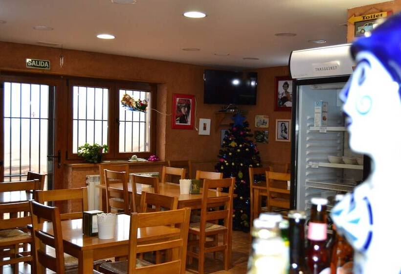 酒店 El Trasgu De Foncebadon