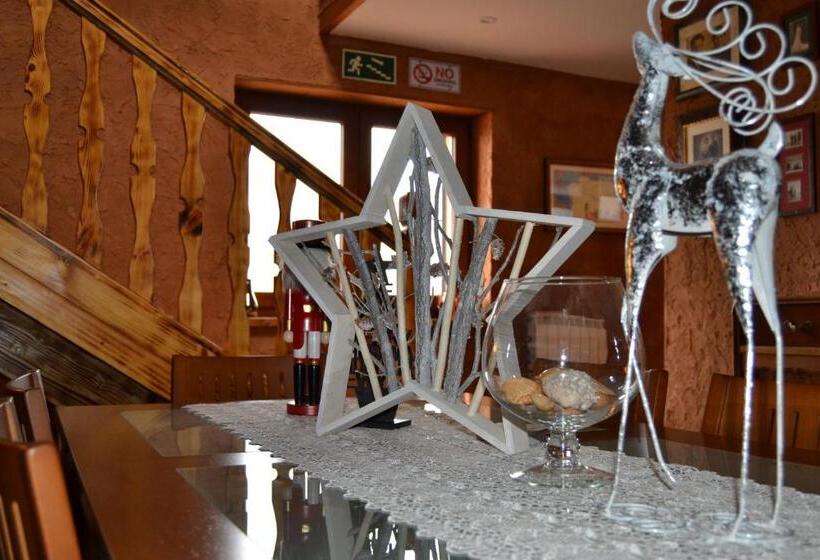 酒店 El Trasgu De Foncebadon