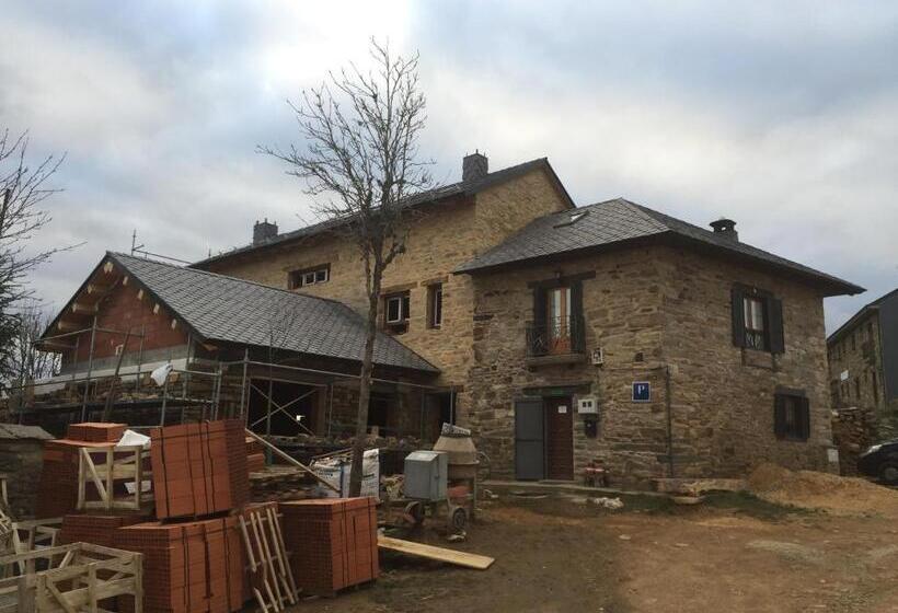 酒店 El Trasgu De Foncebadon