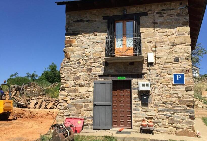 酒店 El Trasgu De Foncebadon