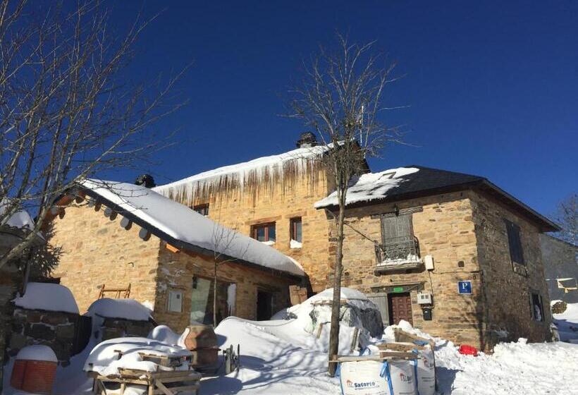 酒店 El Trasgu De Foncebadon