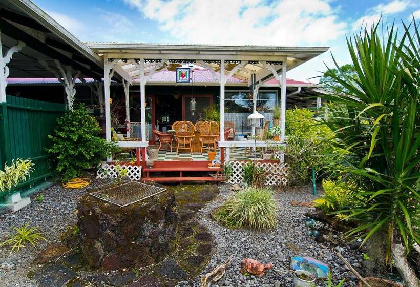 فندق Hale Kawehi Guesthouse