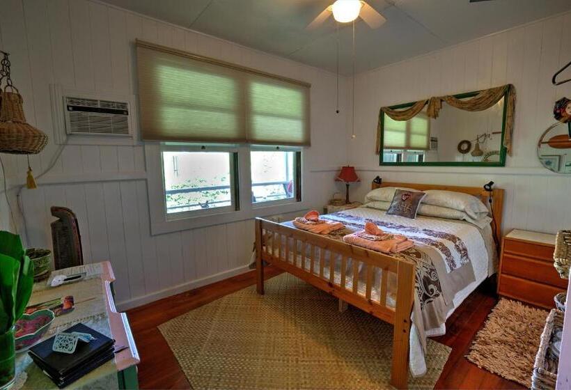 فندق Hale Kawehi Guesthouse