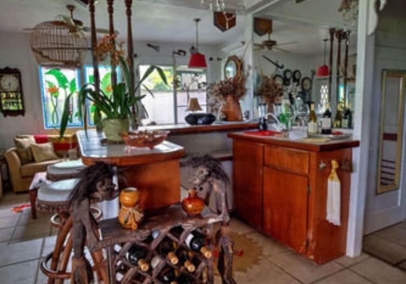 فندق Hale Kawehi Guesthouse