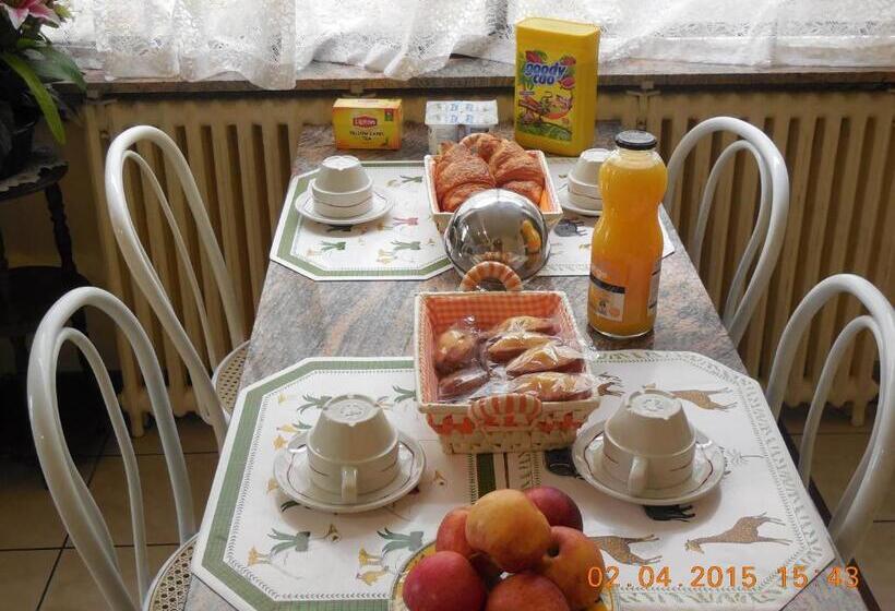 فندق Hôtel Le Petit Château Proche Parc Des Expositions Porte De Versailles