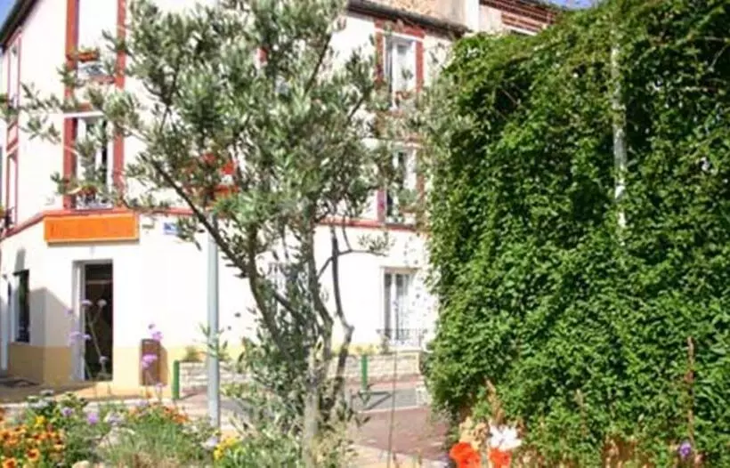 فندق Hôtel Le Petit Château Proche Parc Des Expositions Porte De Versailles