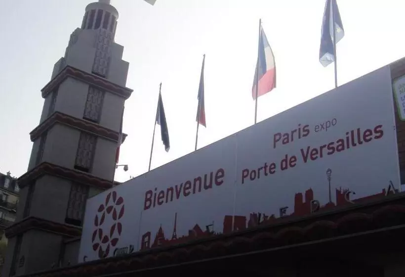 فندق Hôtel Le Petit Château Proche Parc Des Expositions Porte De Versailles