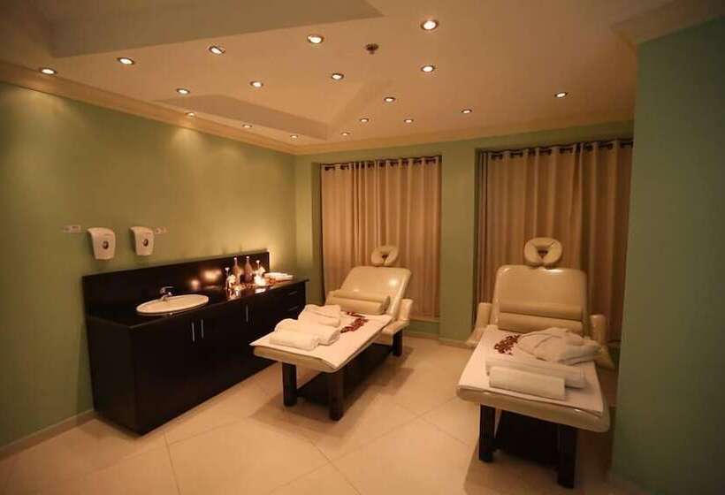 ホテル Palestine Plaza