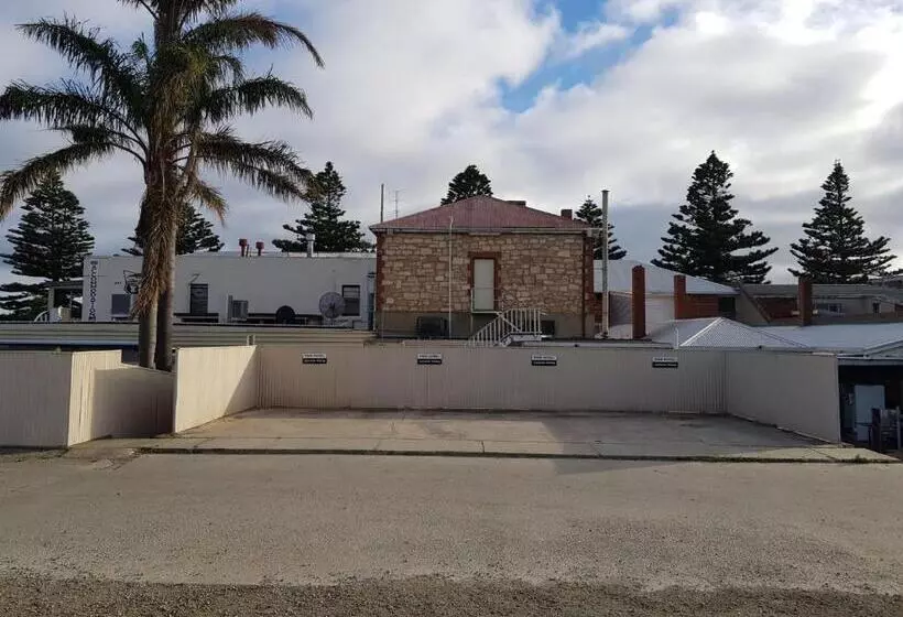 Pier Hotel Port Lincoln