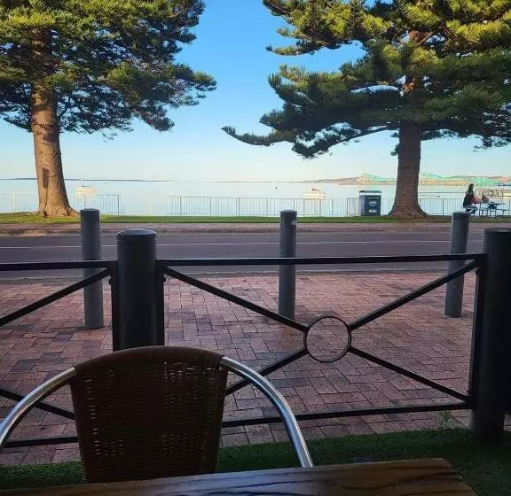 Pier Hotel Port Lincoln