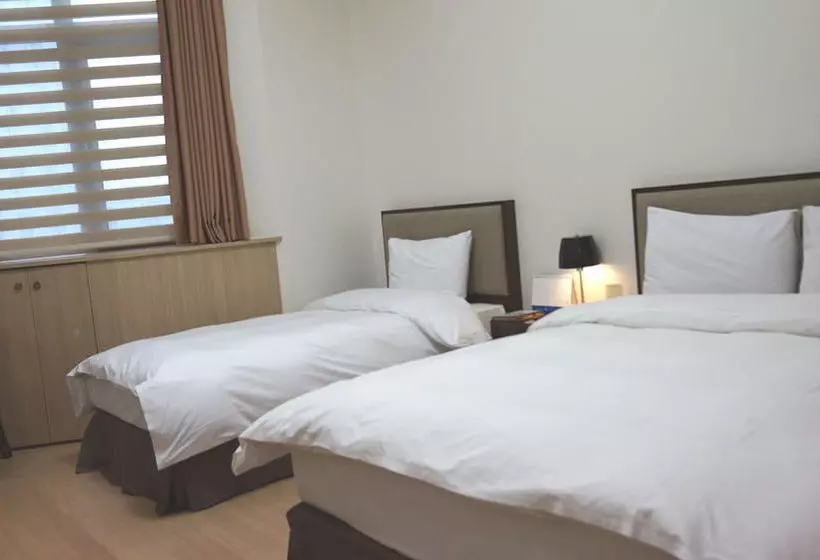 בית מלון כפרי Residence & U