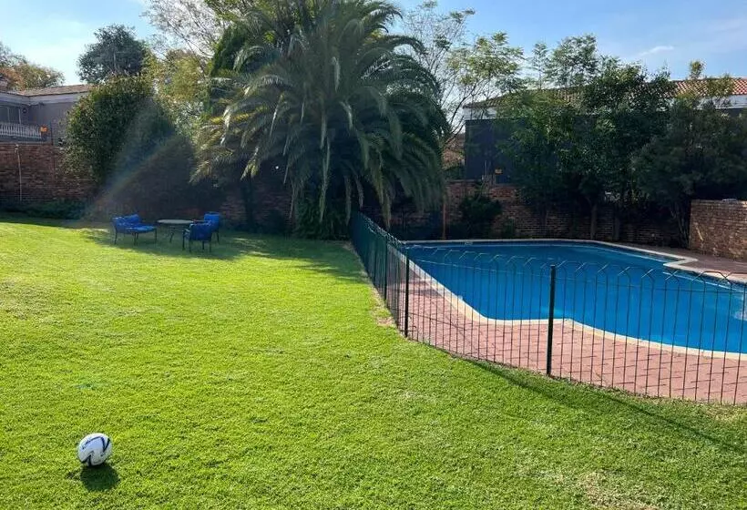 호텔 Rivonia Guest House