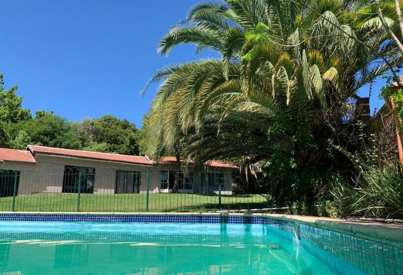 Отель Rivonia Guest House